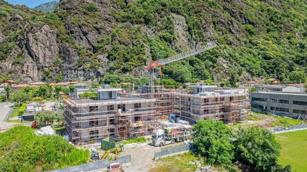 appartamento in vendita a Dervio in zona Corenno Plinio