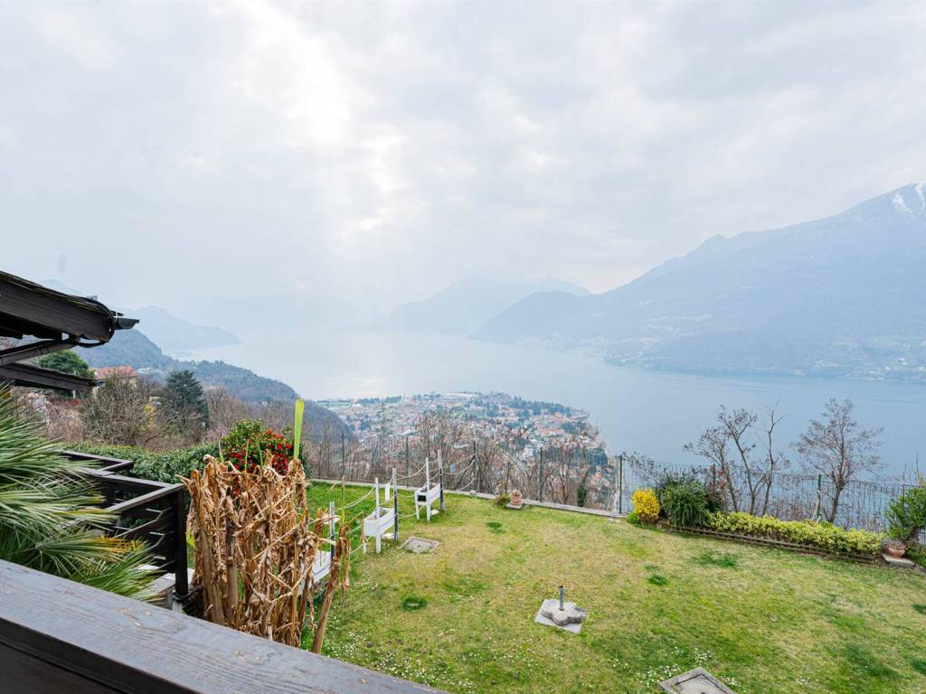 casa indipendente in vendita a Dervio in zona Corenno Plinio