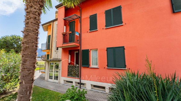 appartamento in vendita a Dervio in zona Corenno Plinio