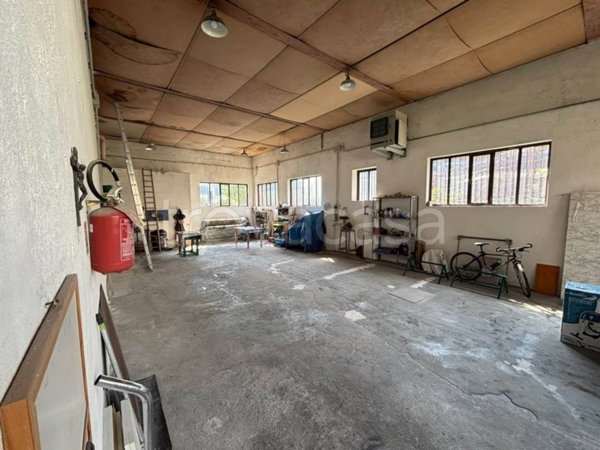 appartamento in vendita a Dervio in zona Corenno Plinio