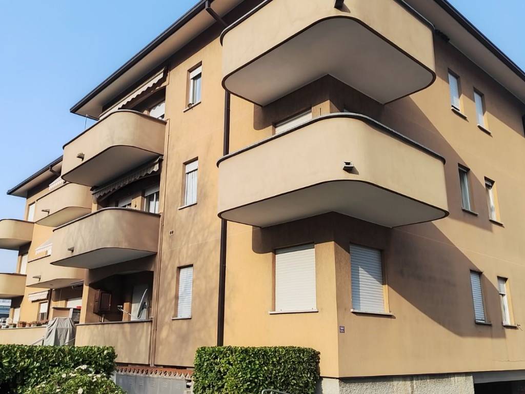 appartamento in vendita a Dervio in zona Corenno Plinio