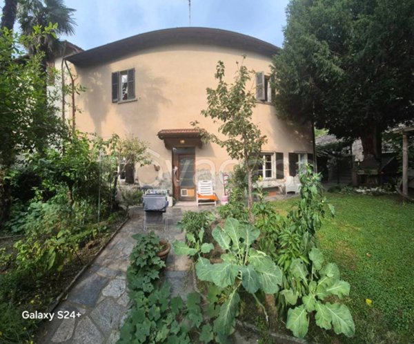 casa indipendente in vendita a Dervio in zona Corenno Plinio
