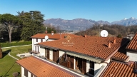 casa indipendente in vendita a Dolzago