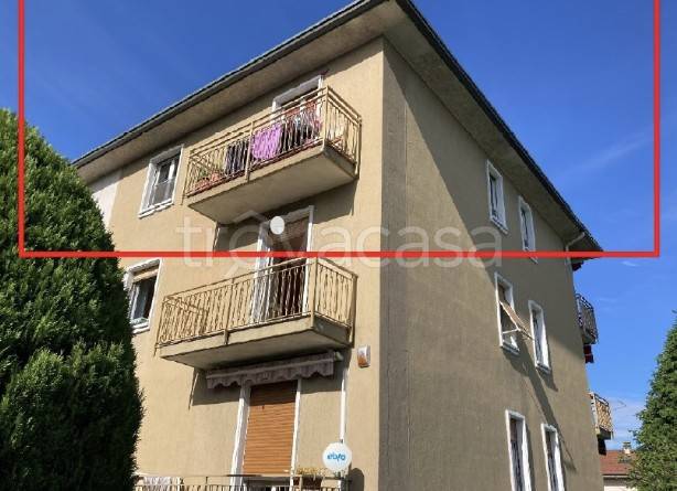 appartamento in vendita a Dolzago