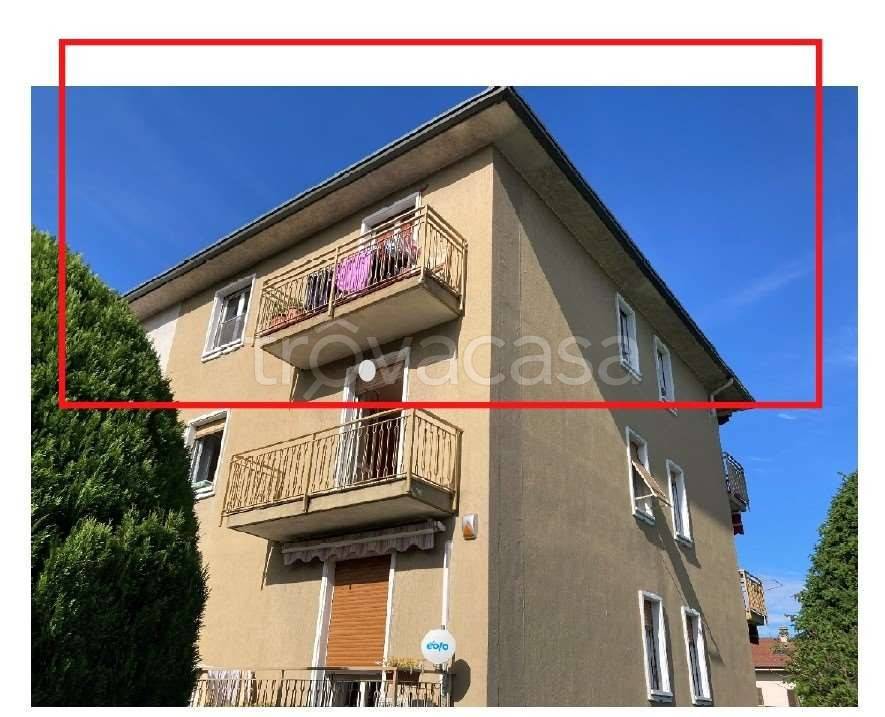 appartamento in vendita a Dolzago
