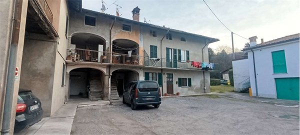 appartamento in vendita a Dolzago