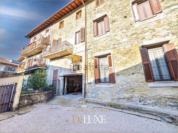 appartamento in vendita a Dolzago