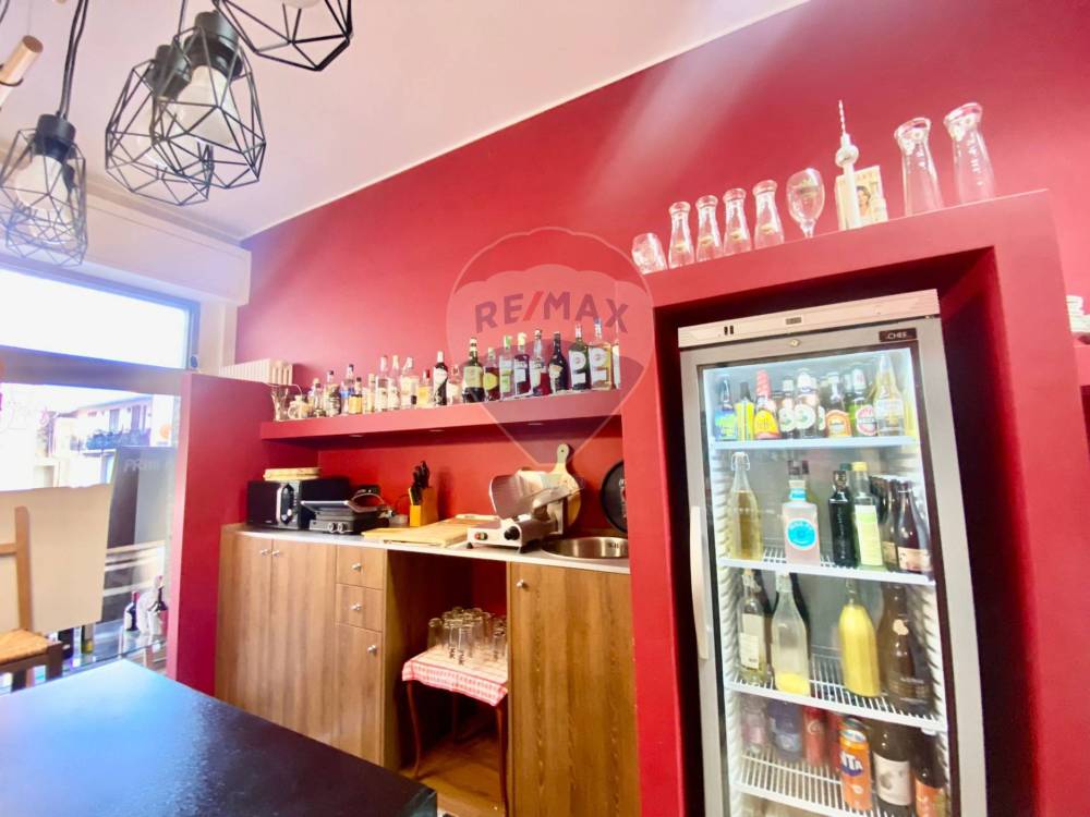 negozio in vendita a Dolzago