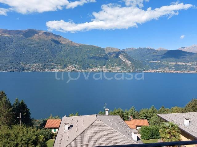 appartamento in vendita a Dorio