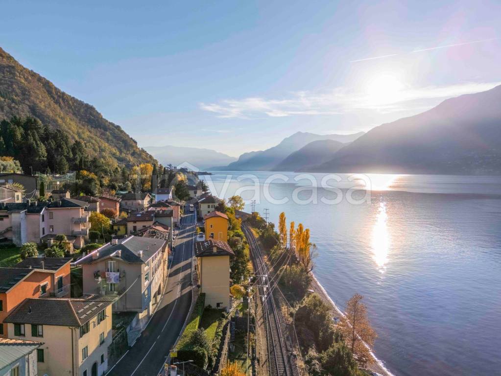 casa indipendente in vendita a Dorio
