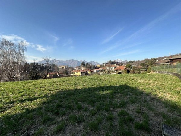 terreno agricolo in vendita ad Ello