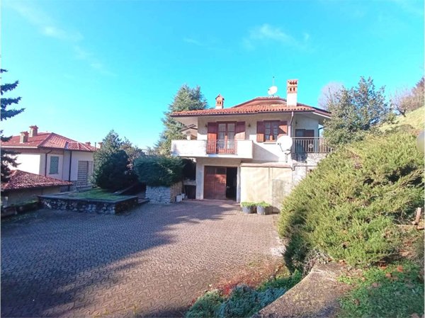 casa indipendente in vendita ad Ello
