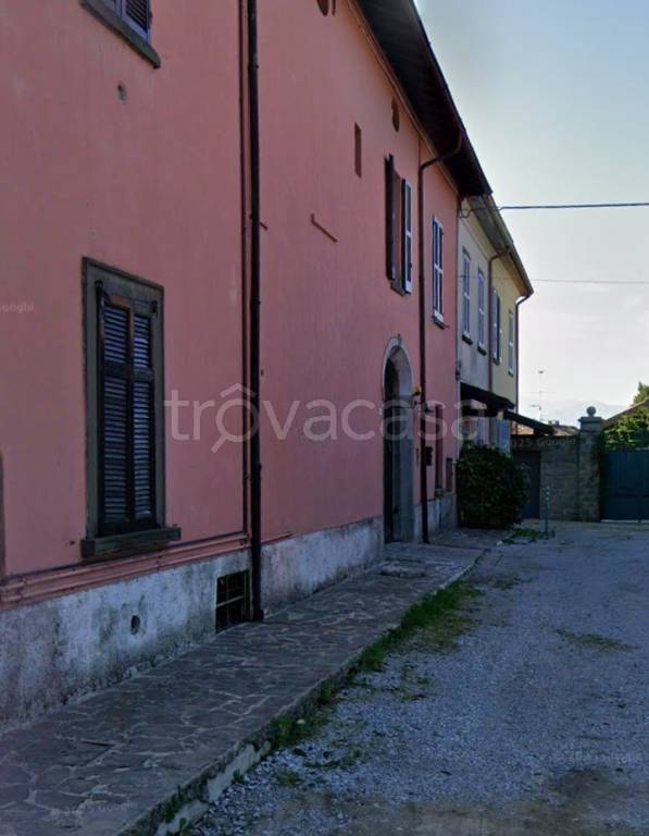 appartamento in vendita ad Ello