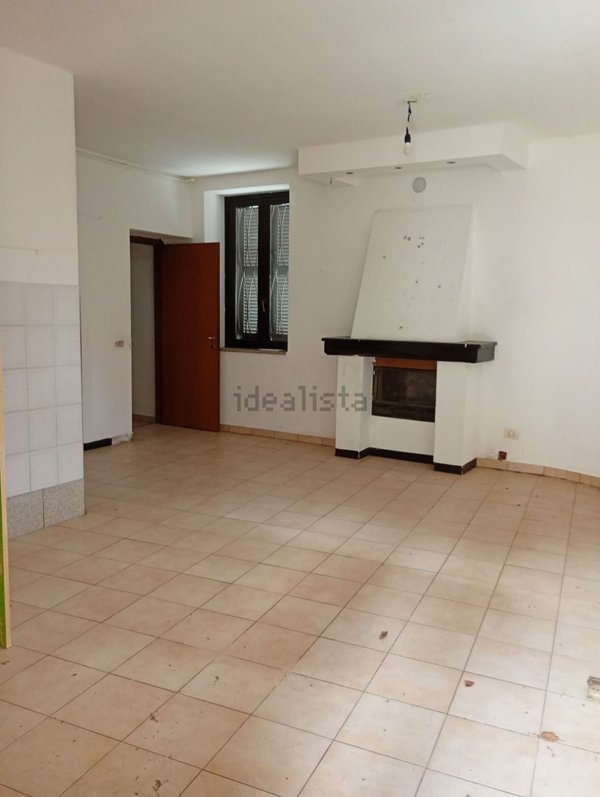 appartamento in vendita ad Ello in zona Ello