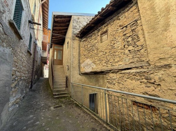 casa indipendente in vendita ad Erve