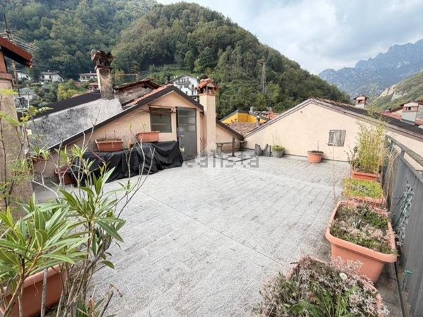 casa indipendente in vendita ad Erve