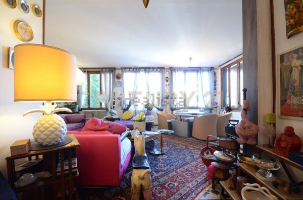 casa indipendente in vendita ad Esino Lario