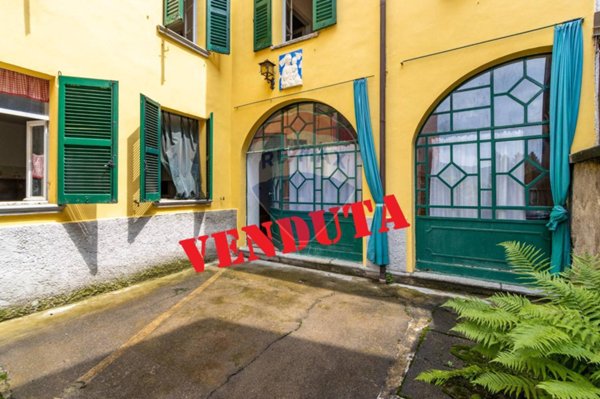 casa indipendente in vendita ad Esino Lario