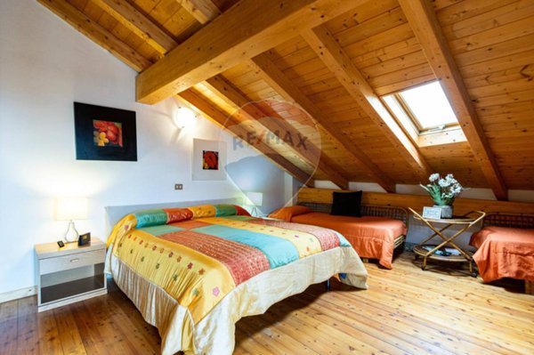 appartamento in vendita ad Esino Lario