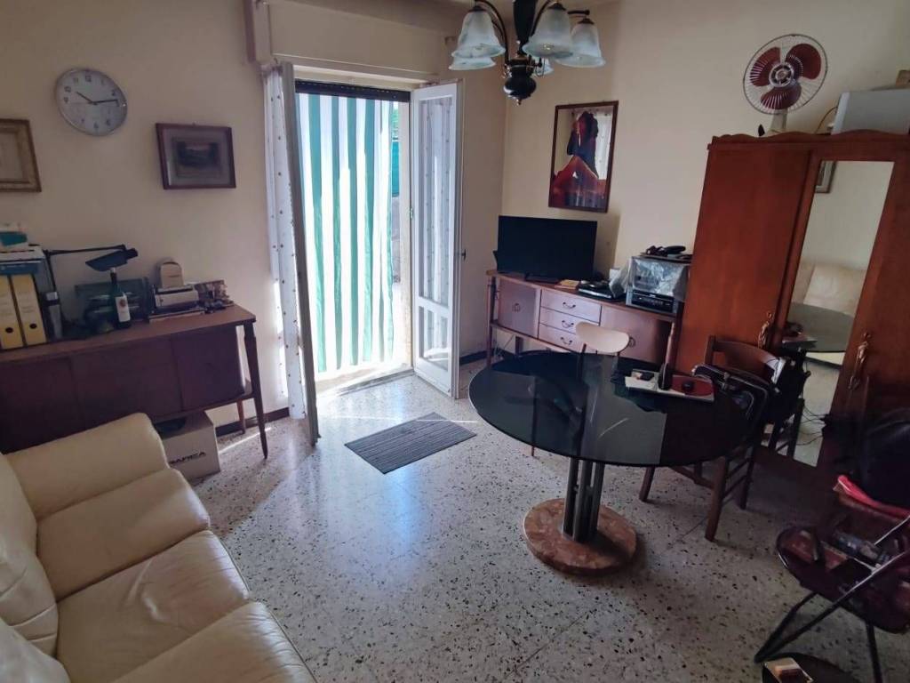 appartamento in vendita ad Esino Lario