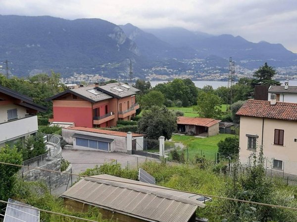 casa indipendente in vendita a Galbiate in zona Vignola