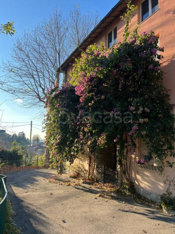 villa in vendita a Galbiate