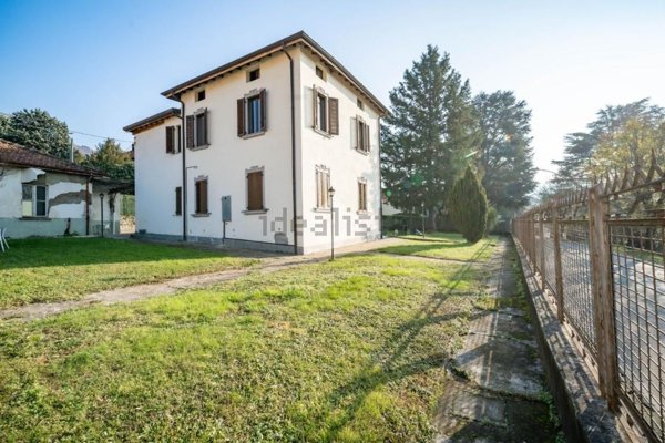 casa indipendente in vendita a Galbiate