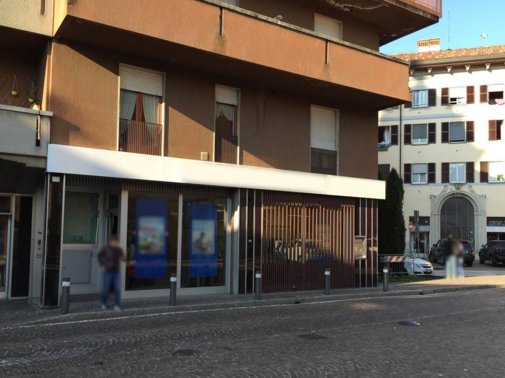 negozio in vendita a Galbiate