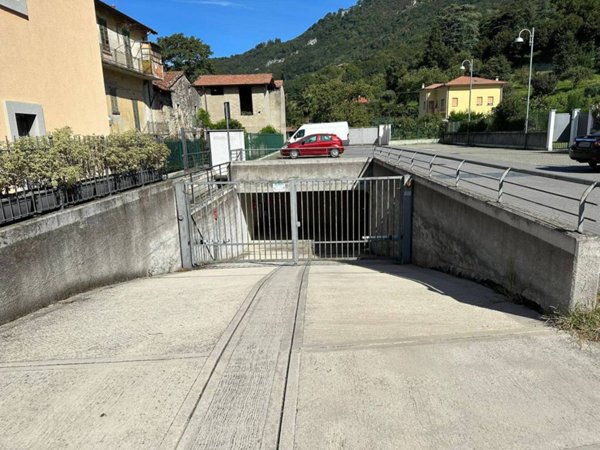 casa indipendente in vendita a Galbiate