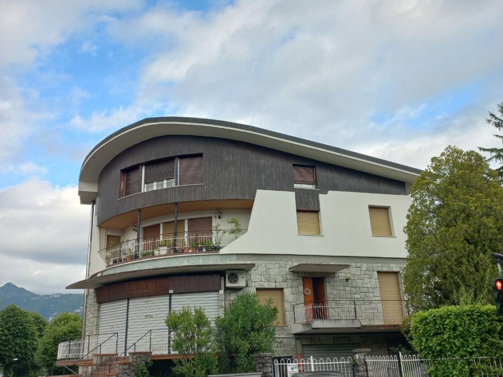casa indipendente in vendita a Galbiate