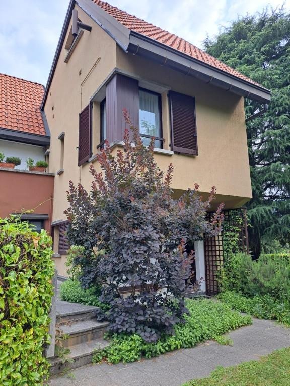 casa indipendente in vendita a Galbiate