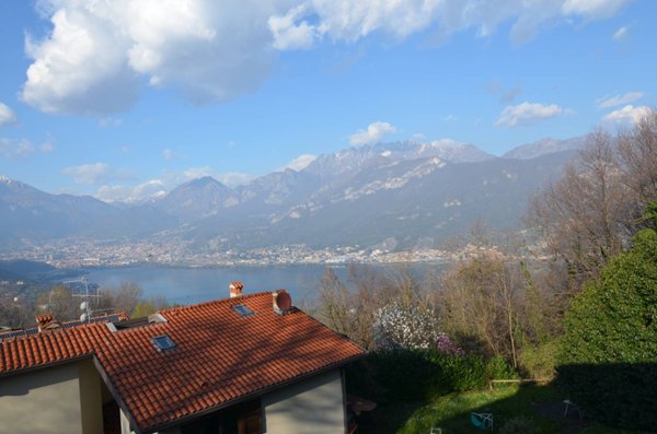 appartamento in vendita a Galbiate in zona Mozzana