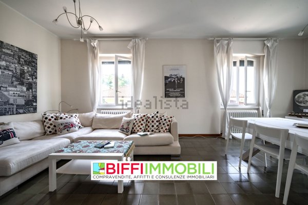 appartamento in vendita a Galbiate in zona Sala al Barro