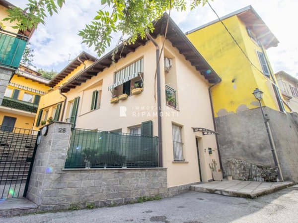 appartamento in vendita a Galbiate in zona Sala al Barro