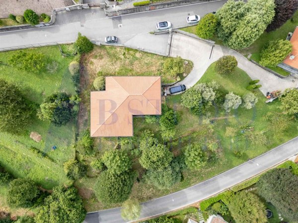 casa indipendente in vendita a Galbiate