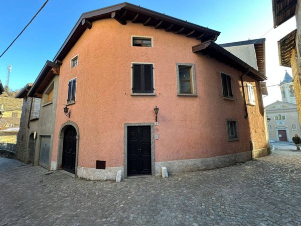 casa indipendente in vendita a Galbiate