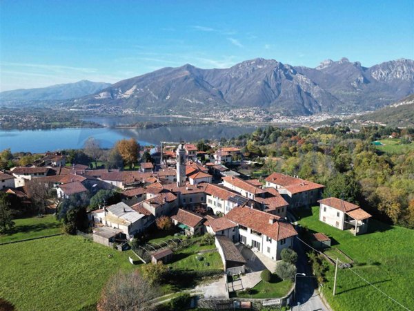 appartamento in vendita a Galbiate in zona Bartesate