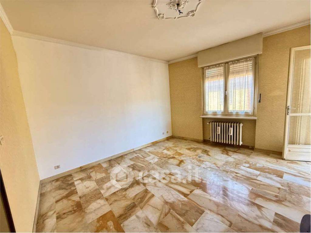 appartamento in vendita a Galbiate in zona Sala al Barro