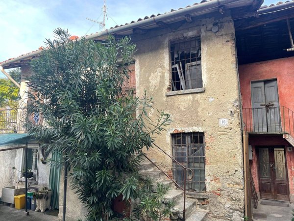 casale in vendita a Galbiate