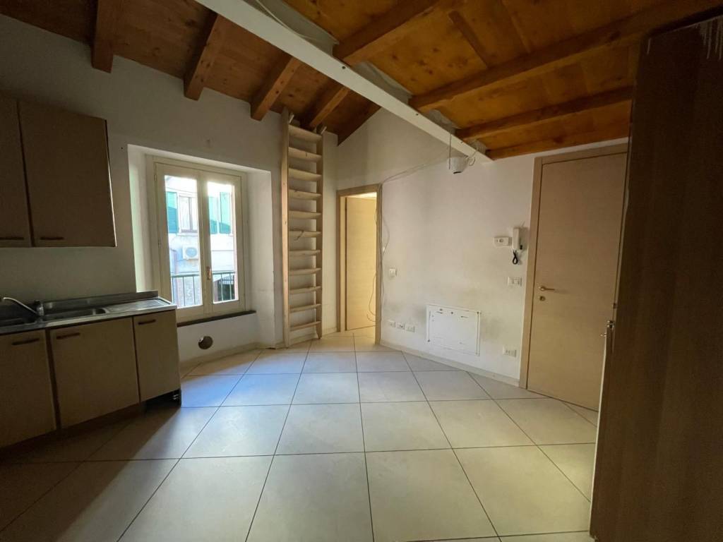 appartamento in vendita a Galbiate