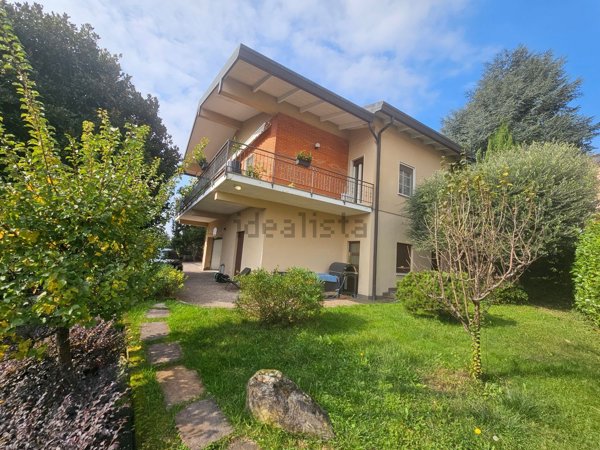 casa indipendente in vendita a Galbiate