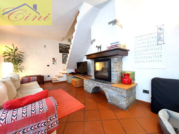 casa indipendente in vendita a Galbiate in zona Sala al Barro