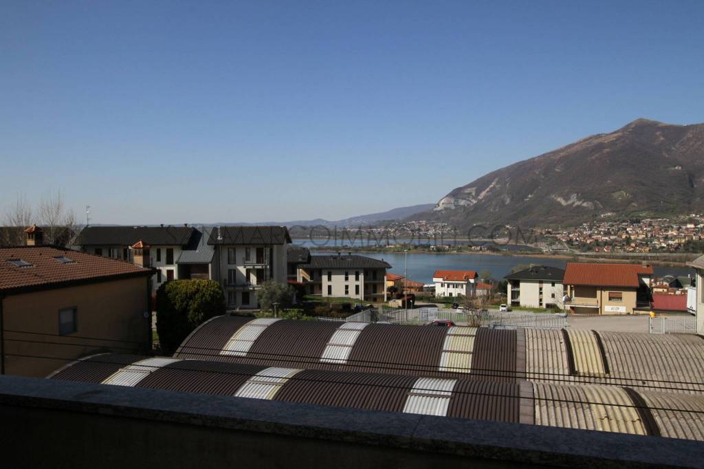 casa indipendente in vendita a Galbiate