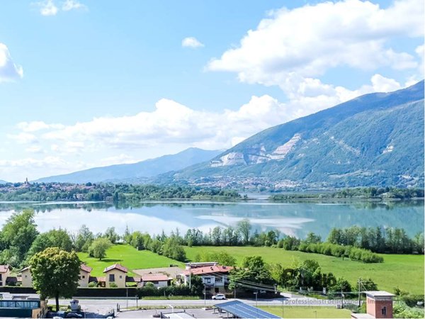 terreno edificabile in vendita a Galbiate in zona Sala al Barro