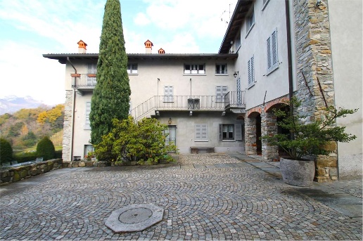 casa indipendente in vendita a Galbiate
