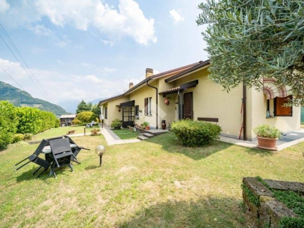 casa indipendente in vendita a Galbiate