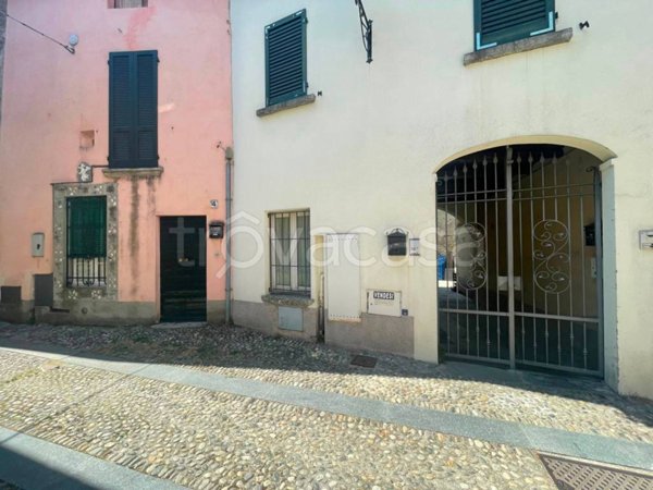 appartamento in vendita a Galbiate in zona Bartesate