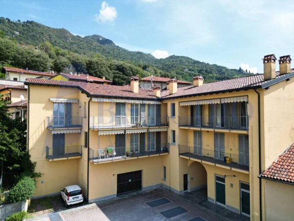 appartamento in vendita a Galbiate in zona Sala al Barro