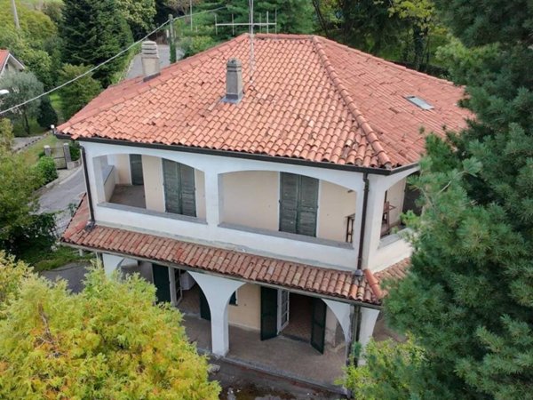 casa indipendente in vendita a Galbiate in zona Bartesate