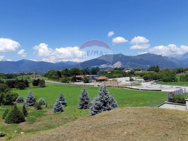 terreno edificabile in vendita a Garbagnate Monastero